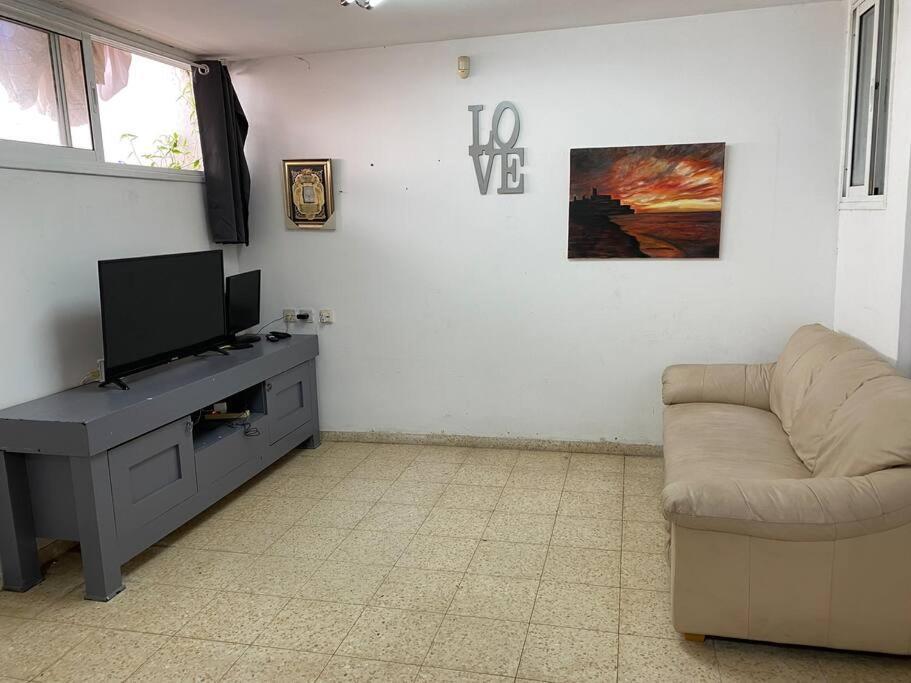 Sima Place Lägenhet Petach Tikva Exteriör bild